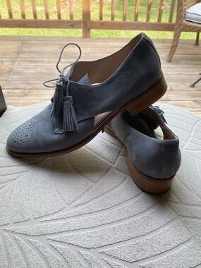 Pertini Grey Suede Tassel Derby Shoes / Oxford Brogues with Cutouts